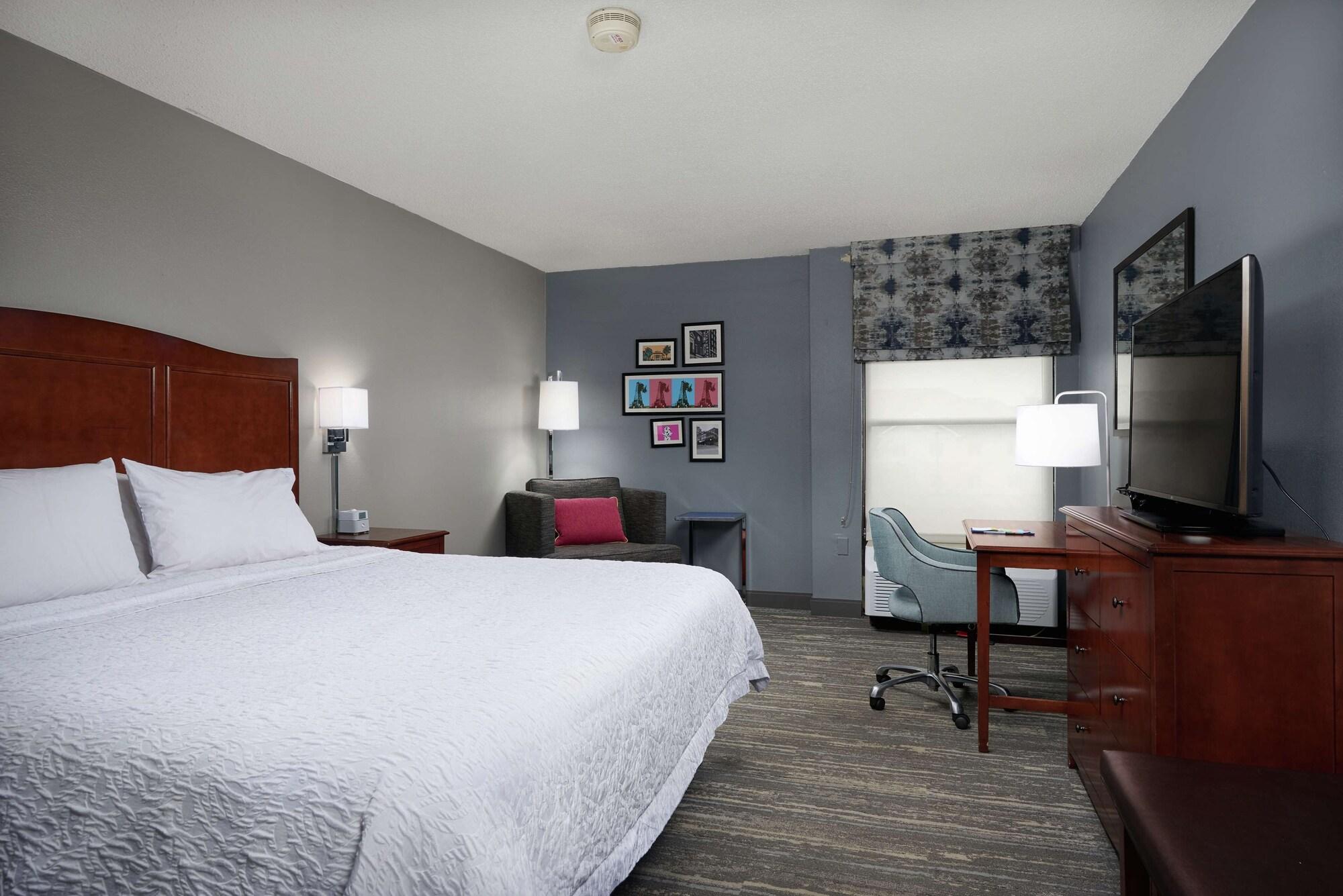 Hotel Hampton 3*
